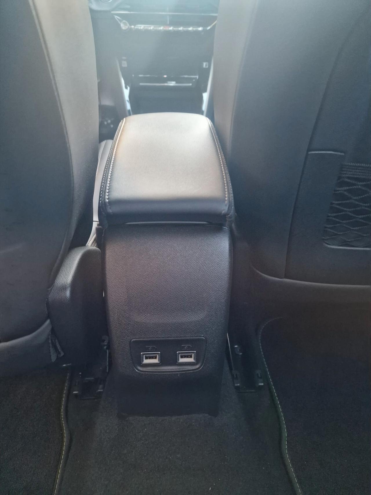 Peugeot 2008 BlueHDi 130 S&S EAT8 GT Pack