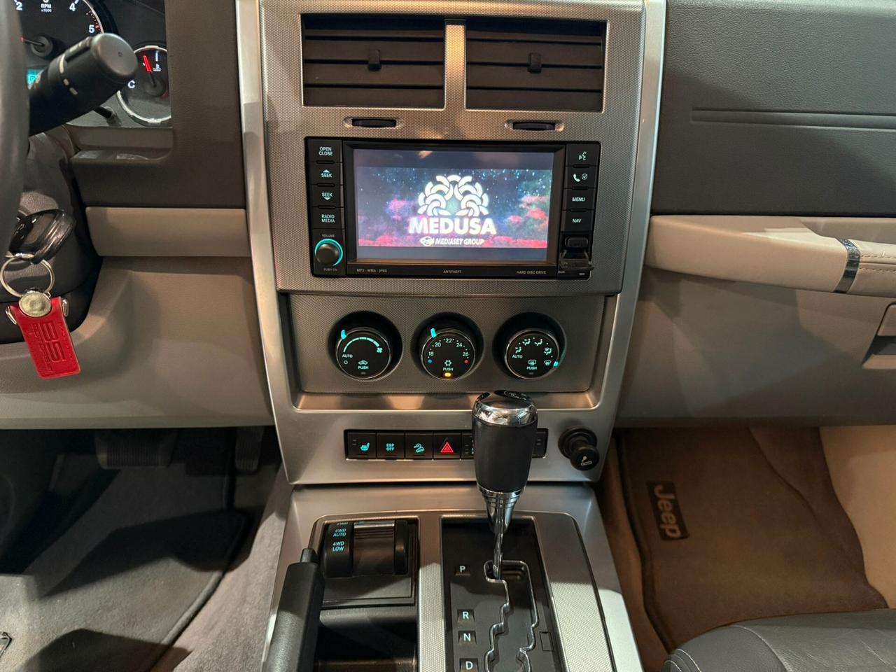 Jeep Cherokee kk 2.8 CRD DPF Limited Auto