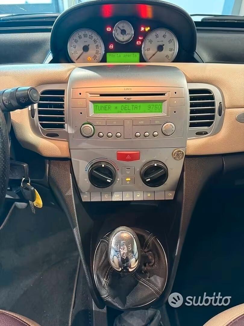 Lancia Ypsilon 1.4 Ecochic GPL - NEOPATENTATI