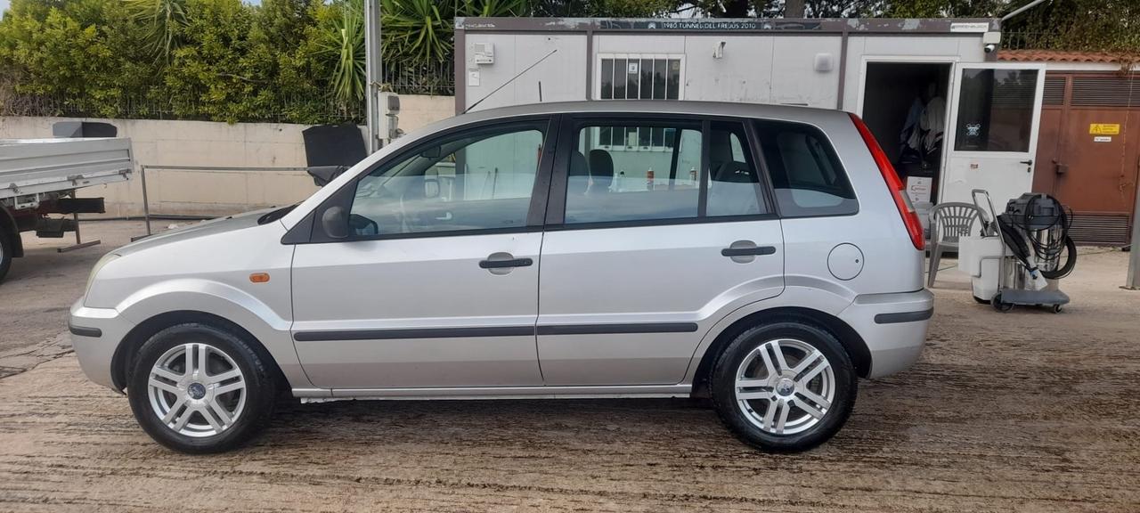 Ford Fusion 1.4 TDCi 5p. Collection