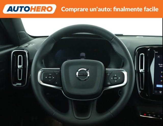 VOLVO XC40 B3 automatico Plus Dark