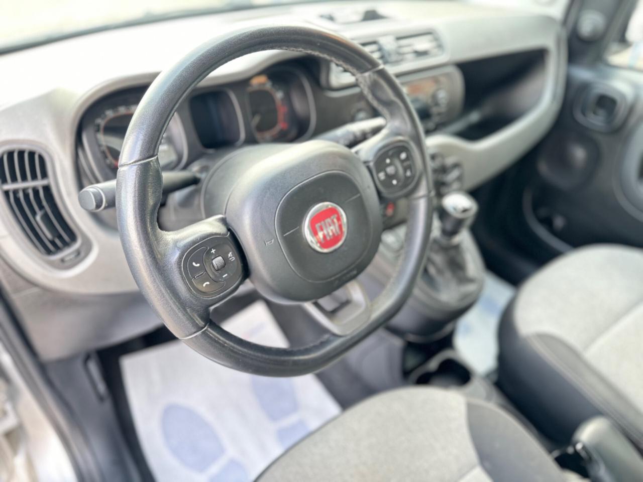 Fiat Panda 1.2 EasyPower GPL Lounge 5 posti con gancio traino estraibile