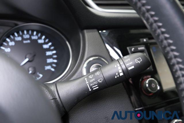 NISSAN Qashqai 1.2 DIG-T N-CONNECTA NEOPATENTATI TETTO PANORAMA