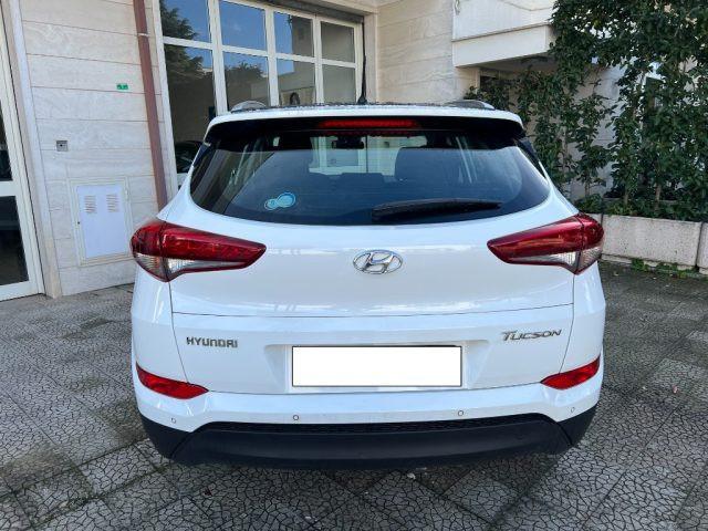 HYUNDAI Tucson 1.7 CRDi Tetto Nero