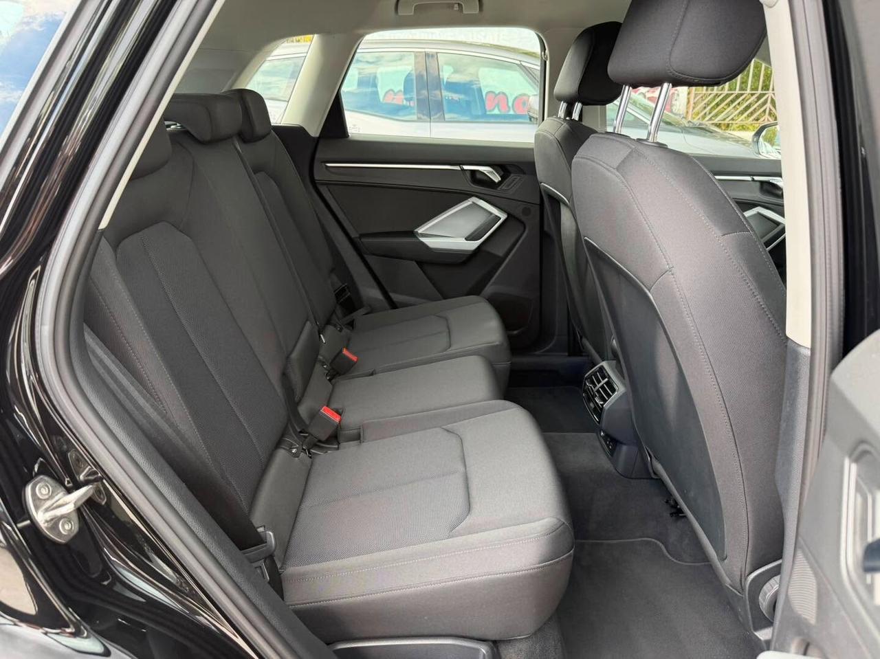 Audi Q3 35 ( 2.0 Tdi ) 150CV -LED-NAVI-CARPLAY