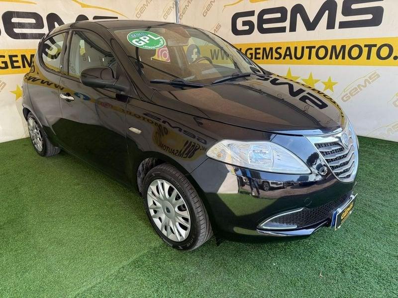 Lancia Ypsilon Ypsilon 1.2 69 CV Unyca