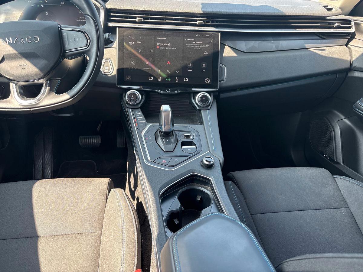 LYNK&CO 01 1.5 td phev auto