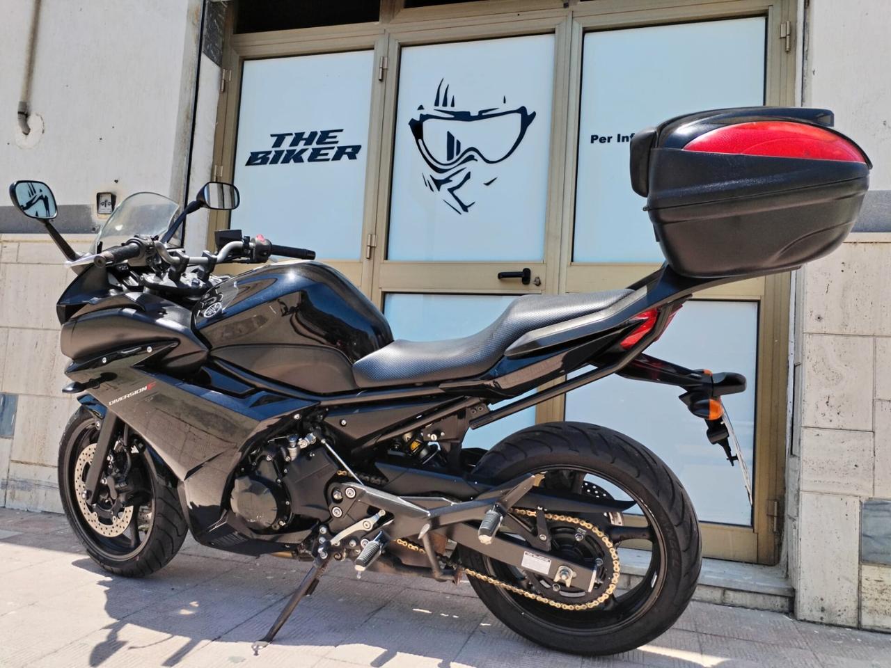 Yamaha XJ6 gt doppio allestimento