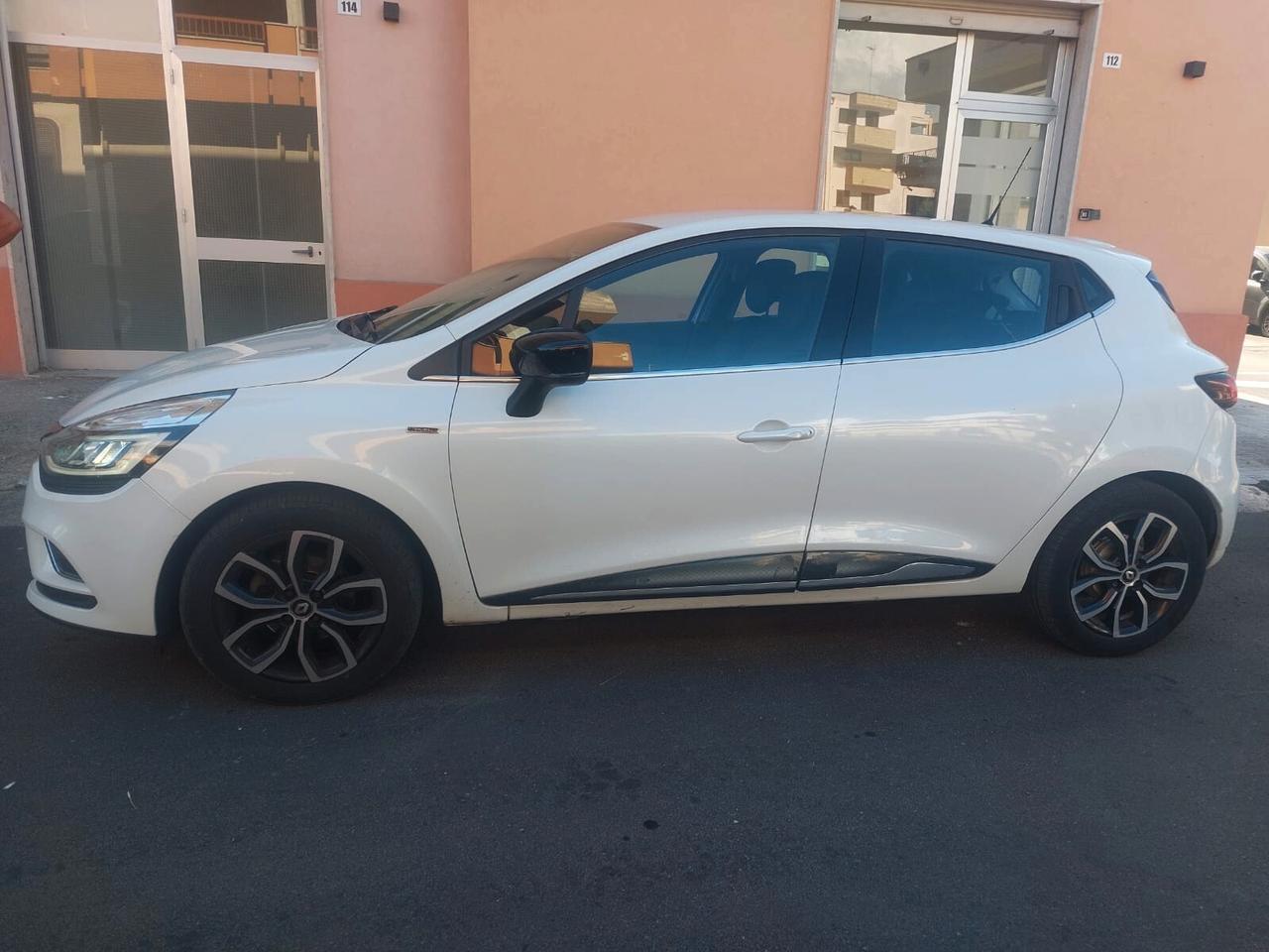 Renault Clio 1.5 dCi 90cv Duel *FULL LED