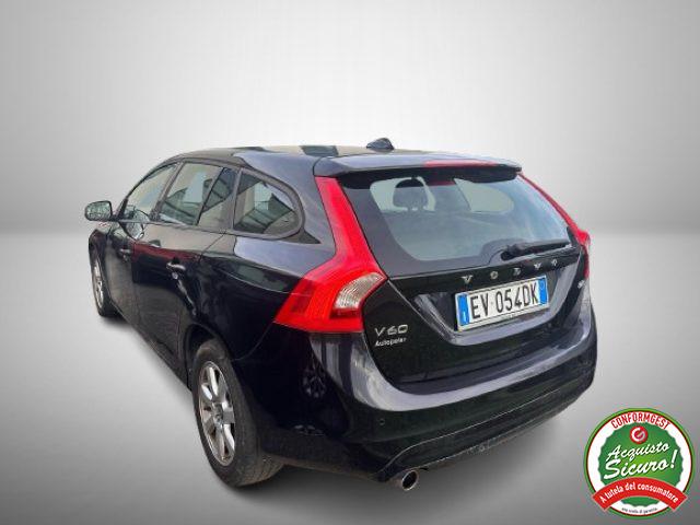 VOLVO V60 D3 Geartronic Momentum Automatica Navi