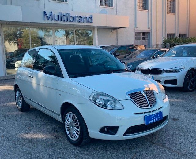 Lancia Ypsilon 1.2 69 CV Platinum