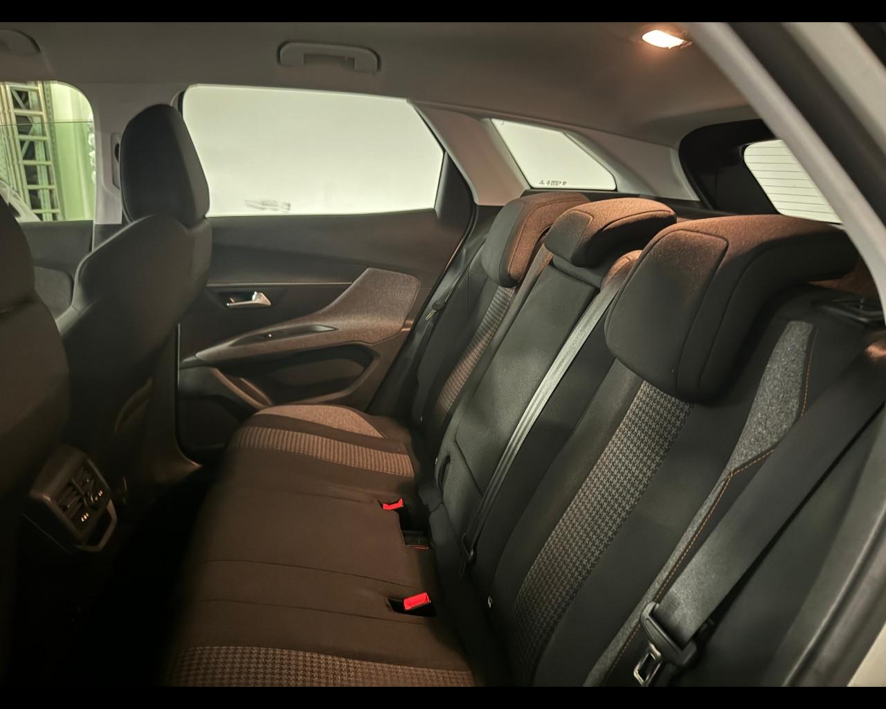 PEUGEOT 3008 2ª serie - 3008 BlueHDi 130 S&S Business