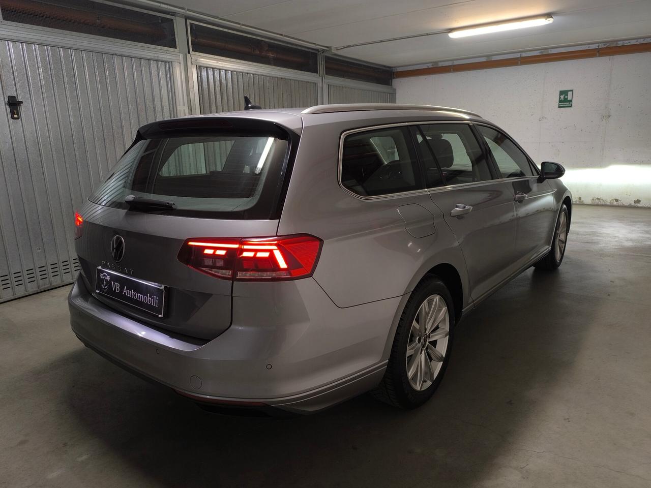 Volkswagen Passat Variant 2.0 TDI SCR 122 CV EVO DSG Business