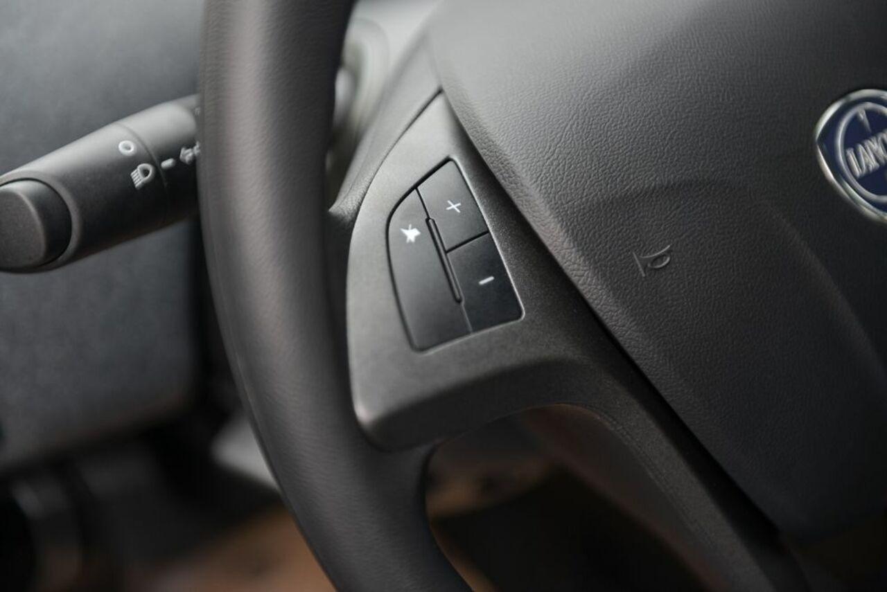 LANCIA Ypsilon III 2021 - Ypsilon 1.0 firefly hybrid Silver s&s 70cv