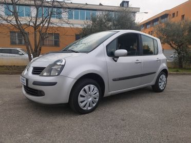 Renault Modus 1.2 16V Confort Authentique km 63900