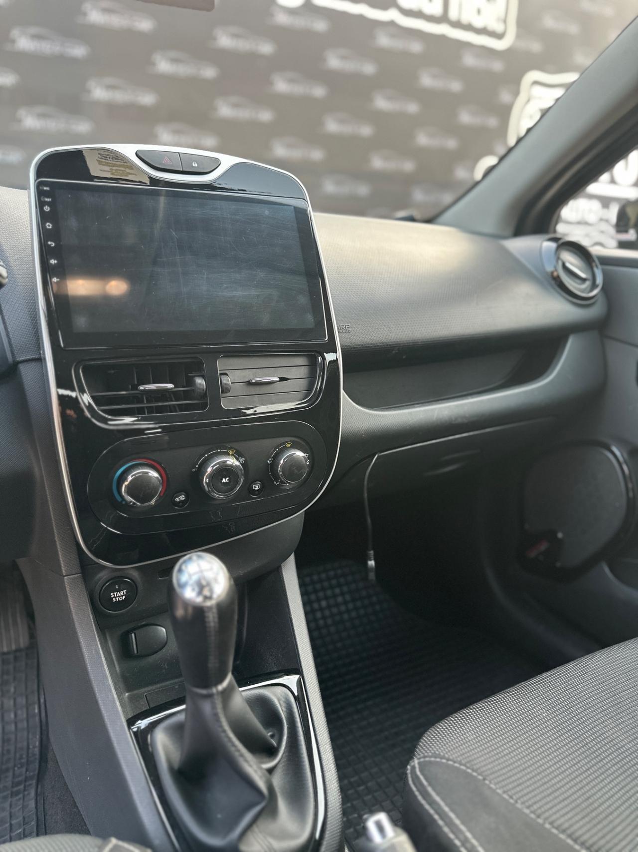 RENAULT CLIO (anno 2014)