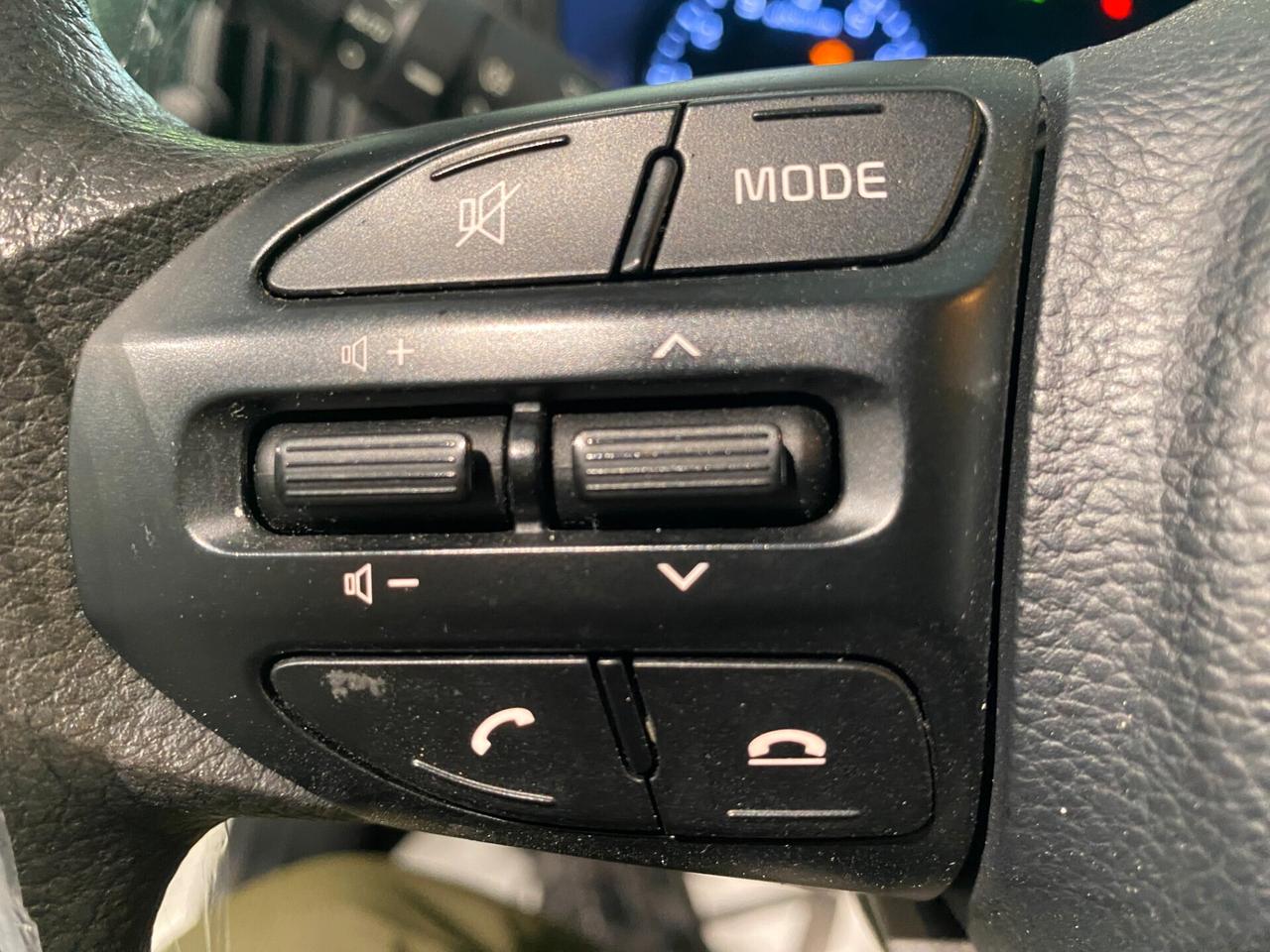 Kia Picanto 1.0 12V 5 porte Urban NEOPATENTATI