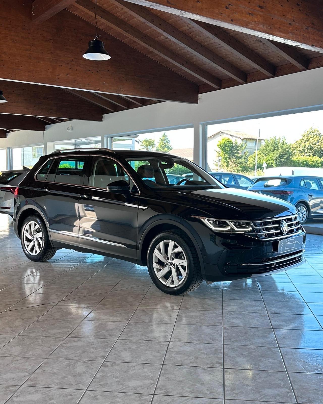 Volkswagen Tiguan 2.0 TDI 150 CV SCR DSG Elegance