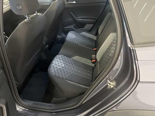 Volkswagen Taigo 1.0 TSI DSG R-Line