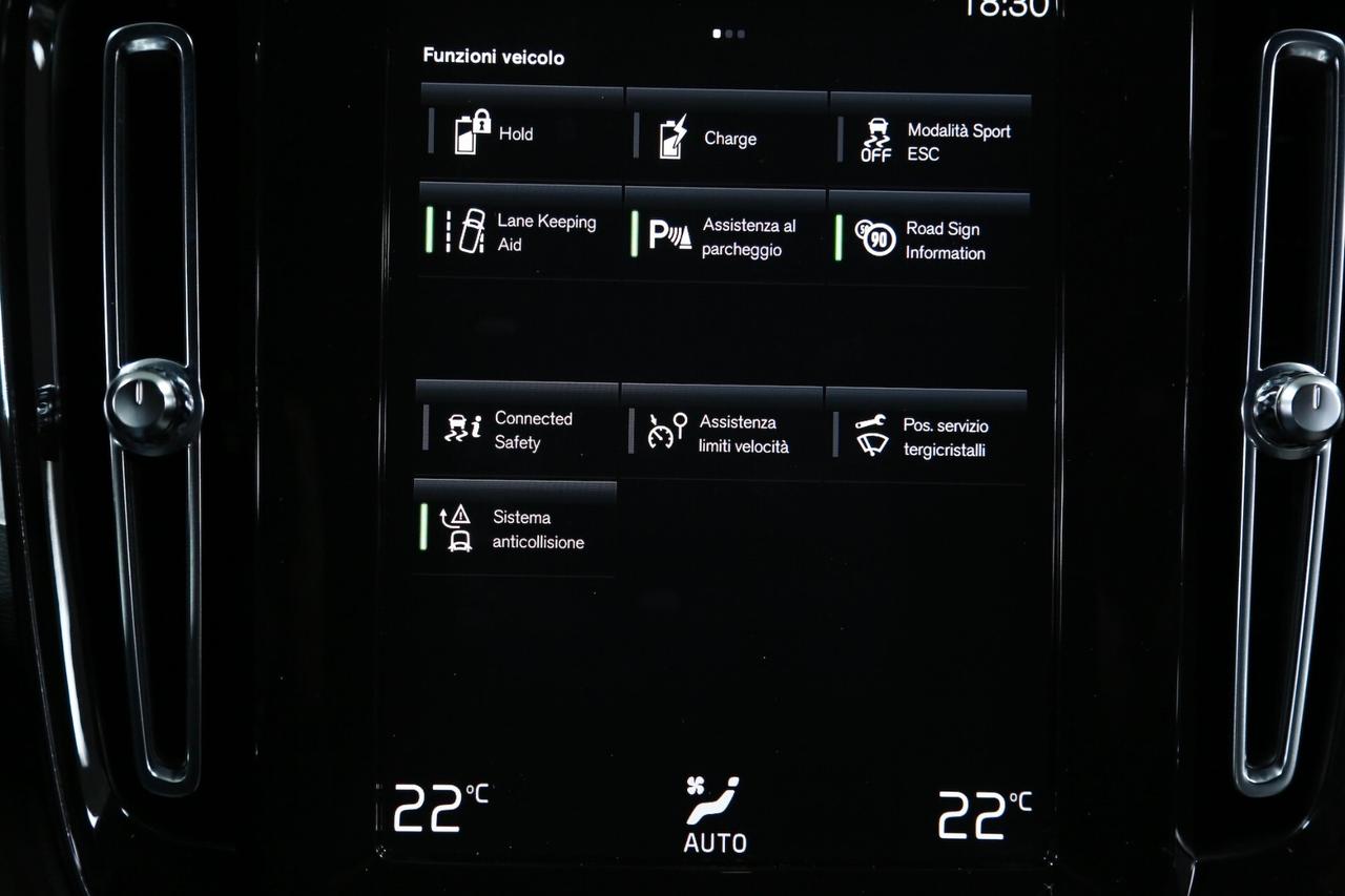 Volvo XC40 T5 Recharge Plug-in Hybrid Core auto
