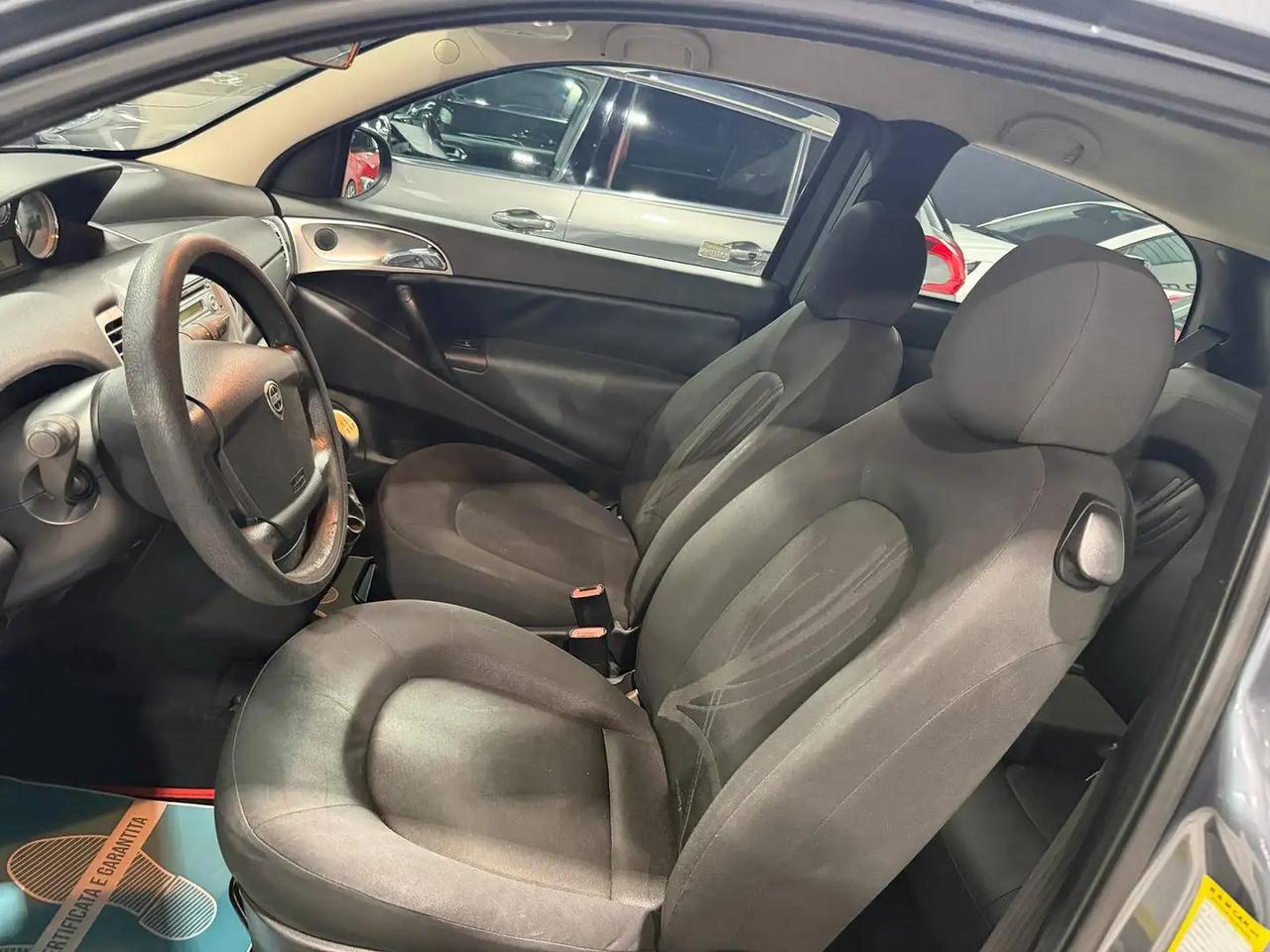 Lancia Ypsilon 1.3 mjt 16v Unyca