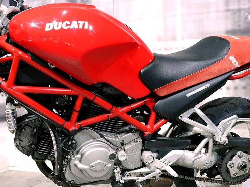 Ducati Monster S2R 800