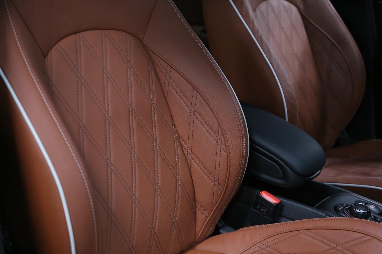 Mini Countryman Cooper SD ALL4 Yours auto