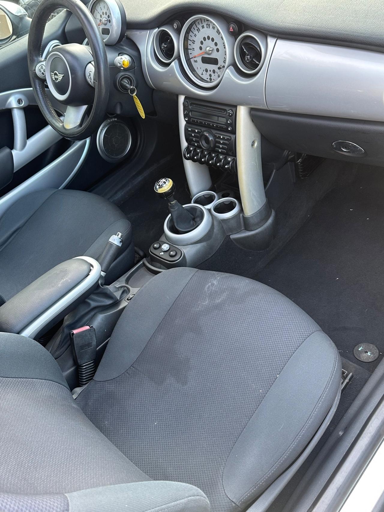 Mini 1.6 16V One Sidewalk Cabrio
