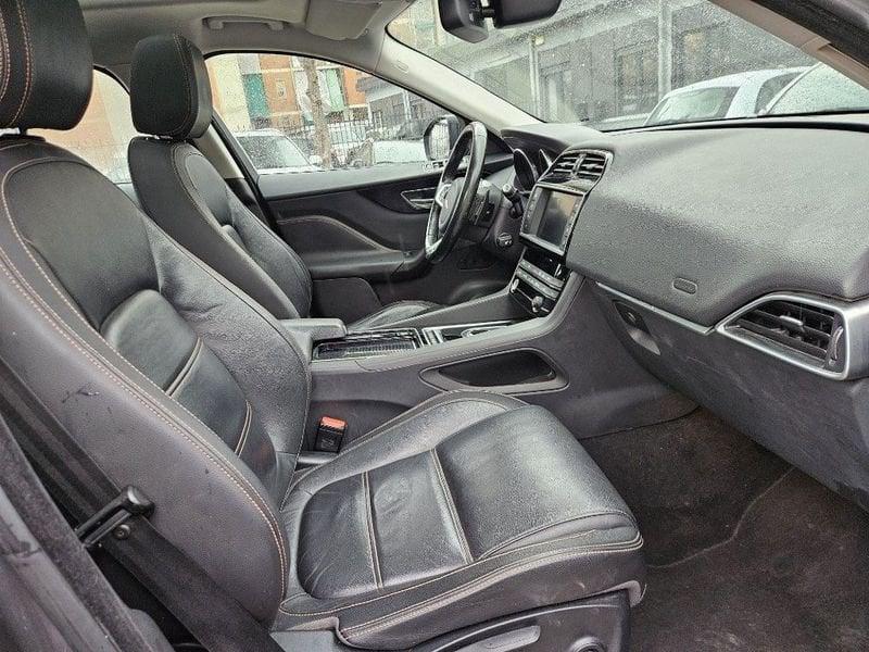 Jaguar F-Pace 2.0 D 180 CV AWD aut.