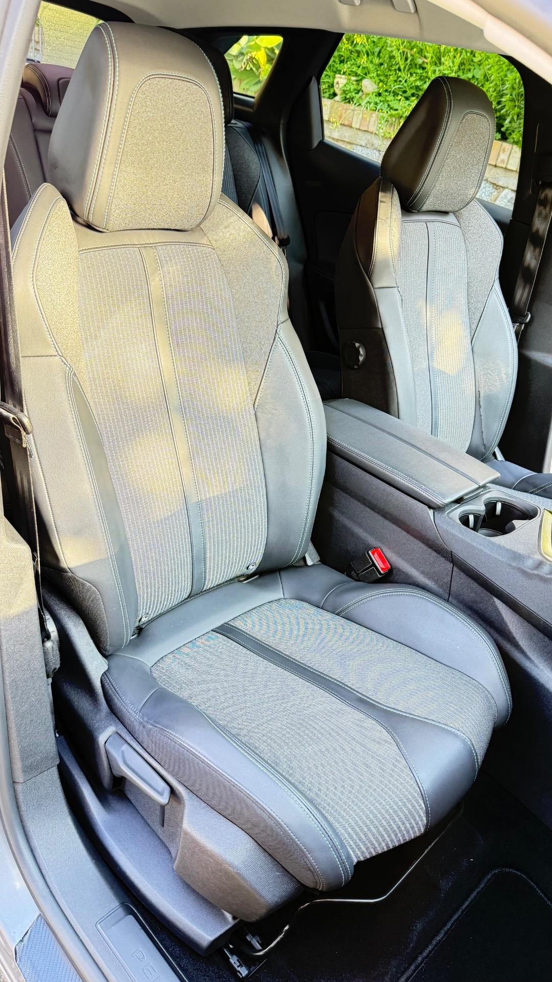 Peugeot 3008 BlueHDi 130 S&S EAT8 Allure Pack