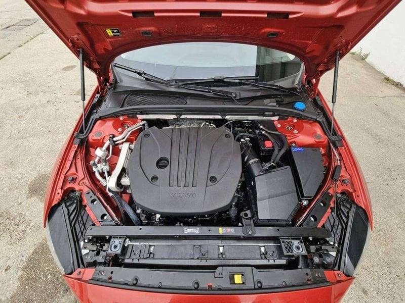 Volvo V60 2.0 b4 Plus Dark auto RUN&DRIVE - INCIDENTATA