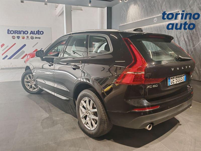 Volvo XC60 B4 automatico Momentum