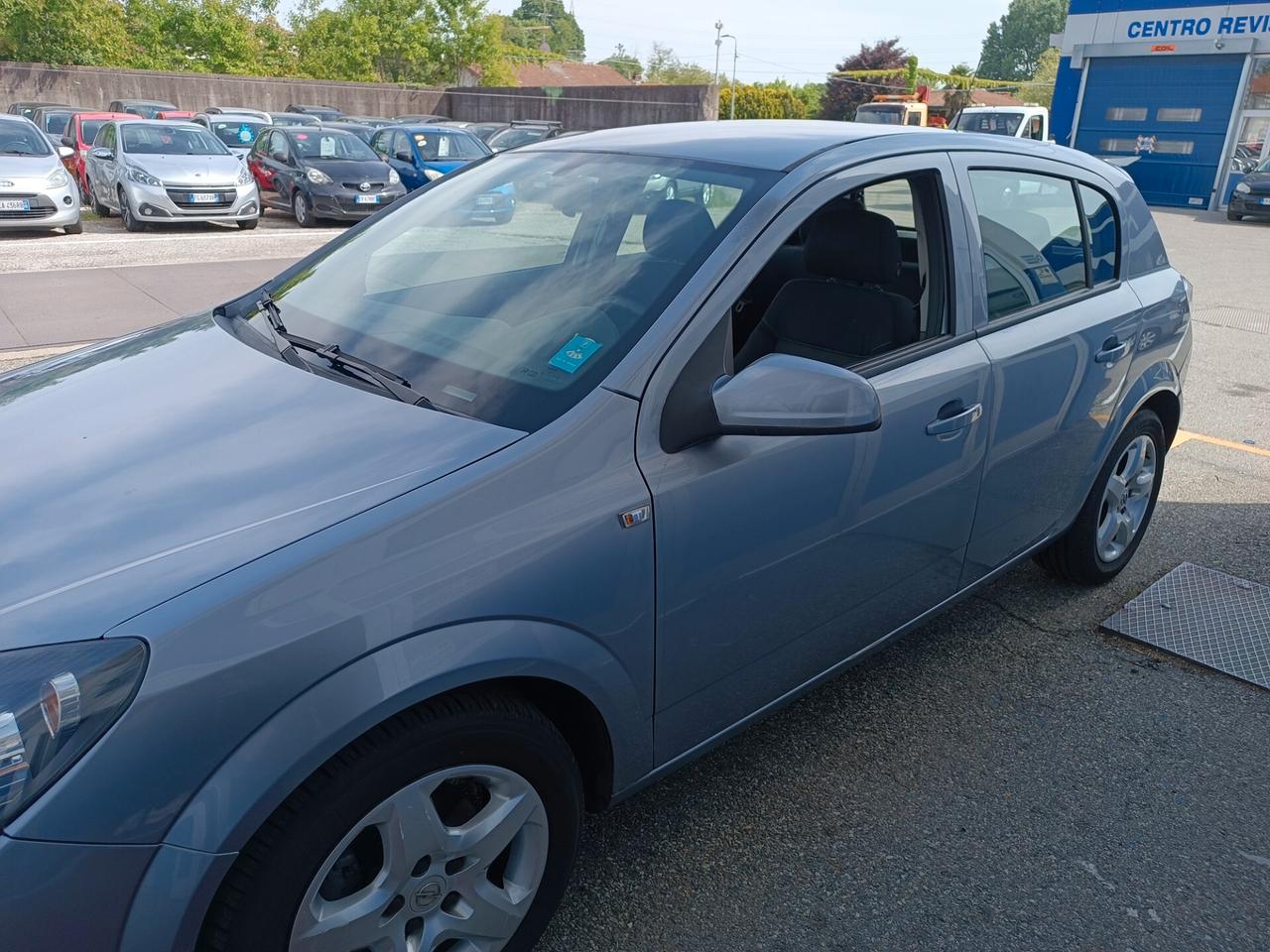 Opel Astra 1.4 16V Twinport 5 porte Enjoy