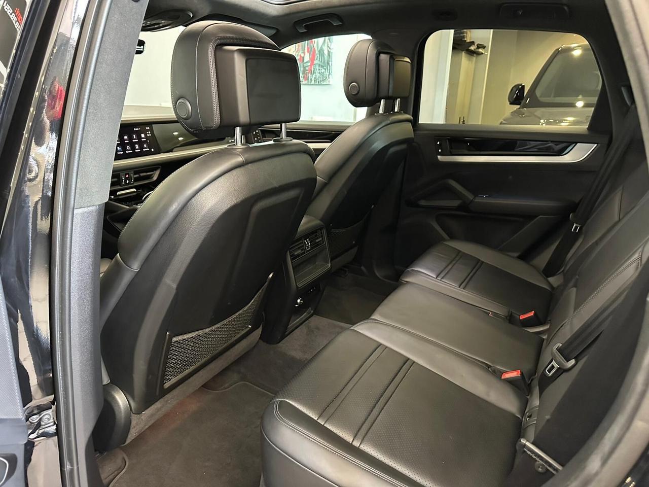 Porsche Cayenne 3.0 V6 E-Hybrid Platinum Edition
