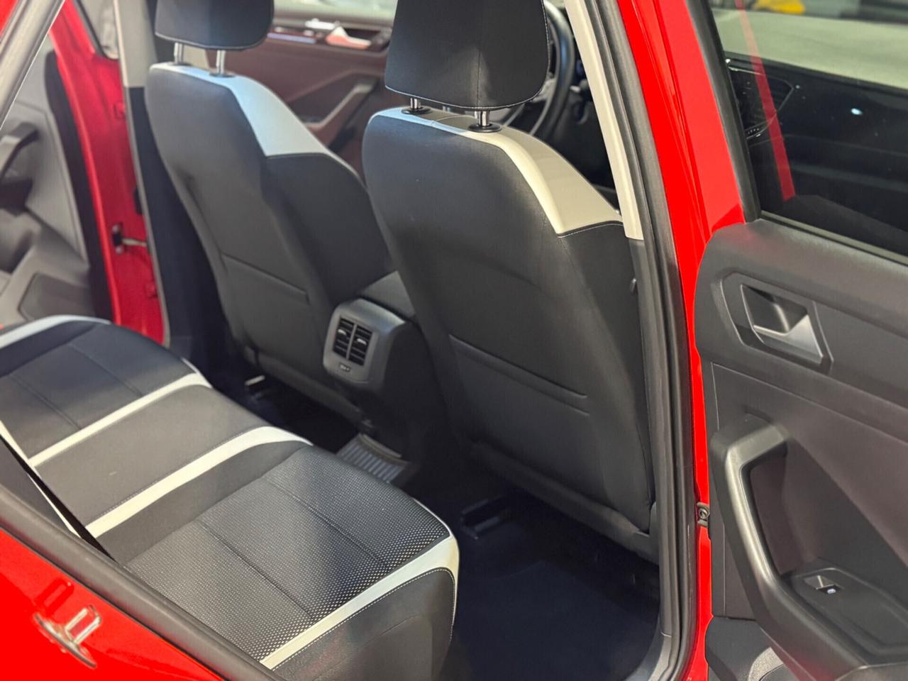 Volkswagen T-Roc 1.6 TDI Advanced 63.000 Km !