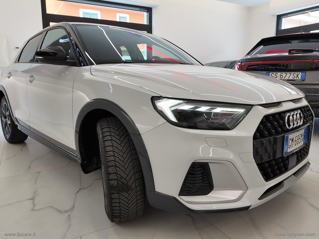 AUDI A1 citycarver 30 TFSI S tronic Admired