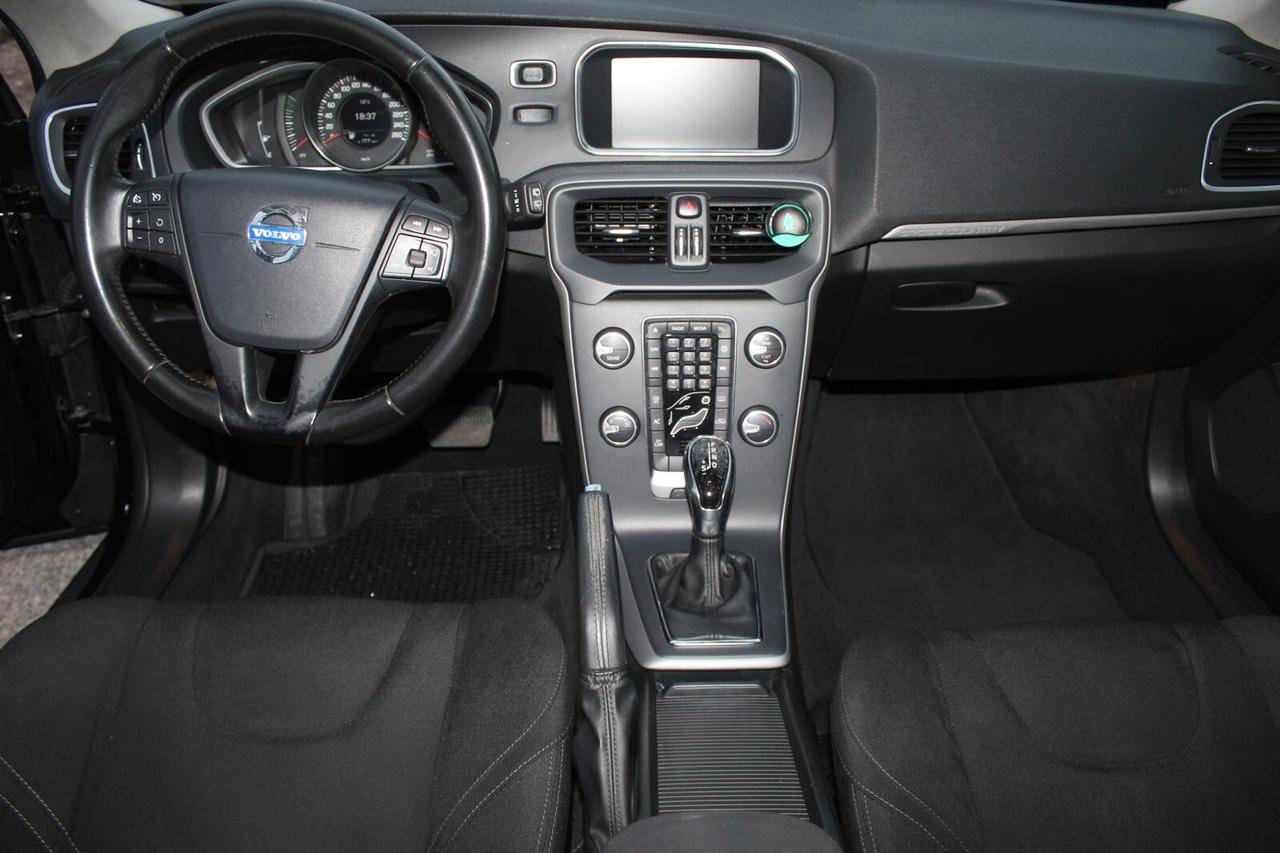 Volvo V40 Cross Country D2 1.6 Powershift Momentum