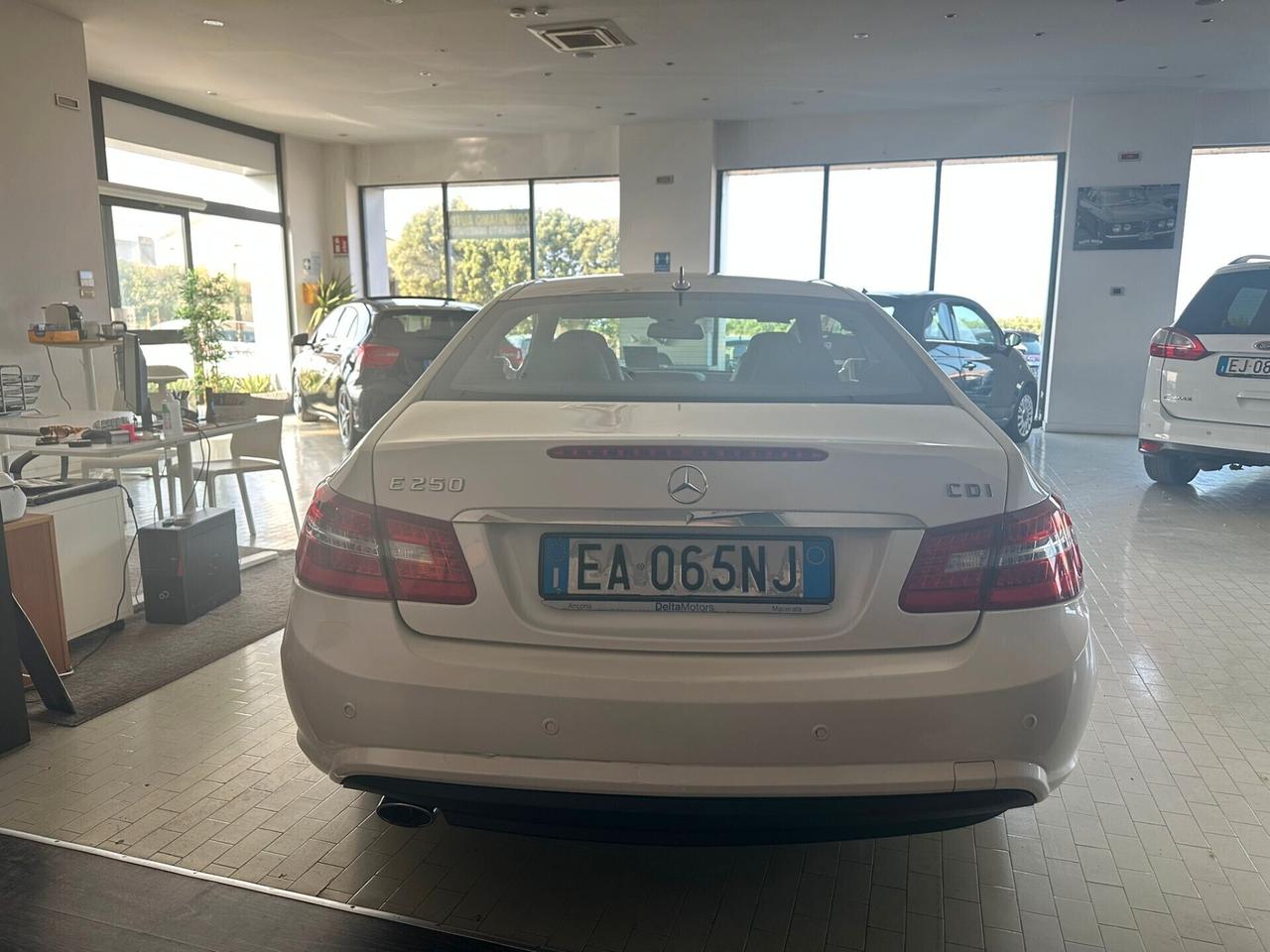 Mercedes-benz E 250 E 250 CDI BlueEFFICIENCY Avantgarde AMG