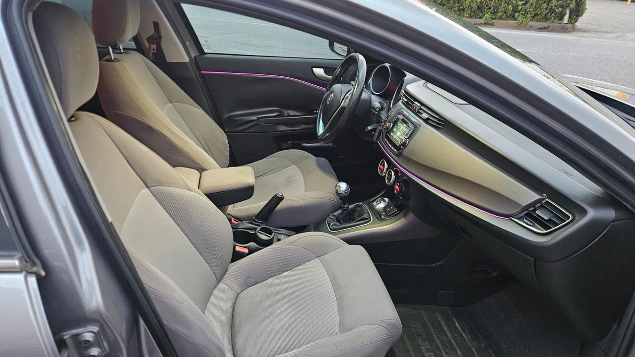Alfa Romeo Giulietta 1.6 JTDm-2 105 CV Exclusive