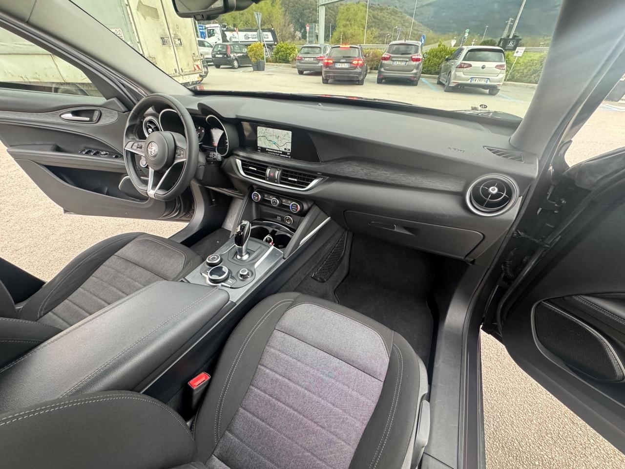 Alfa Romeo Stelvio 2.2 Turbodiesel 190 CV AT8 RWD Executive