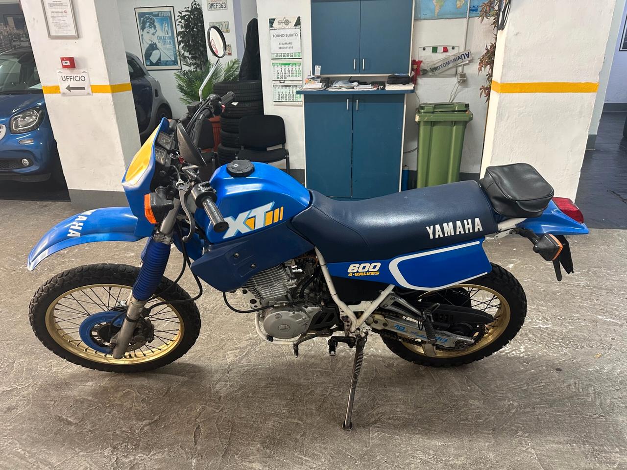 YAMAHA XT600