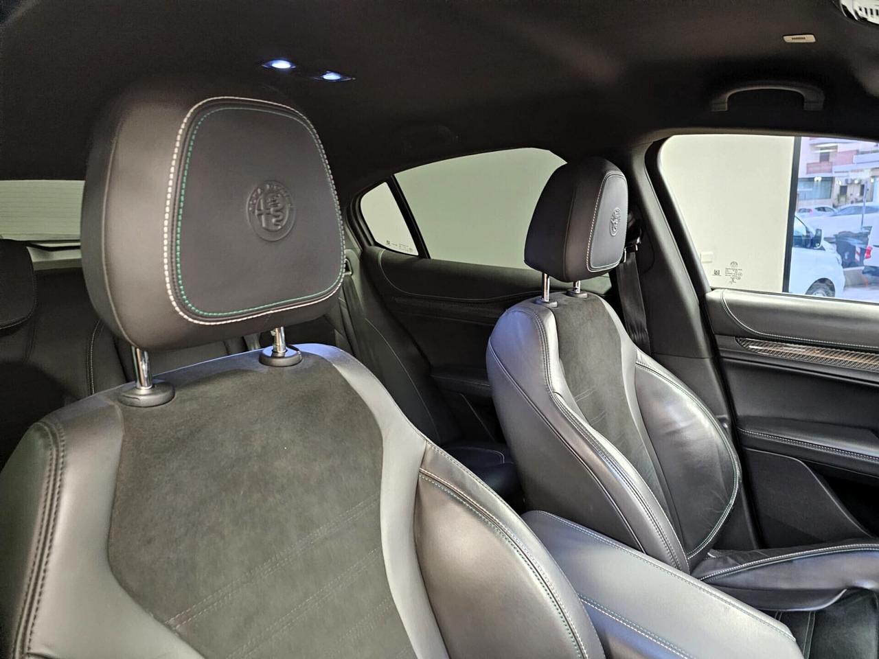 Alfa Romeo Stelvio 2.9 Bi-Turbo V6 510 CV AT8 Quadrifoglio