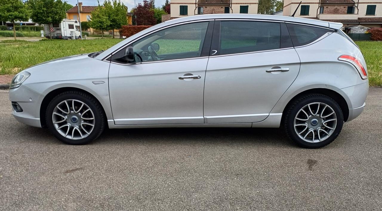 Lancia Delta 1.6 MJT DPF Gold