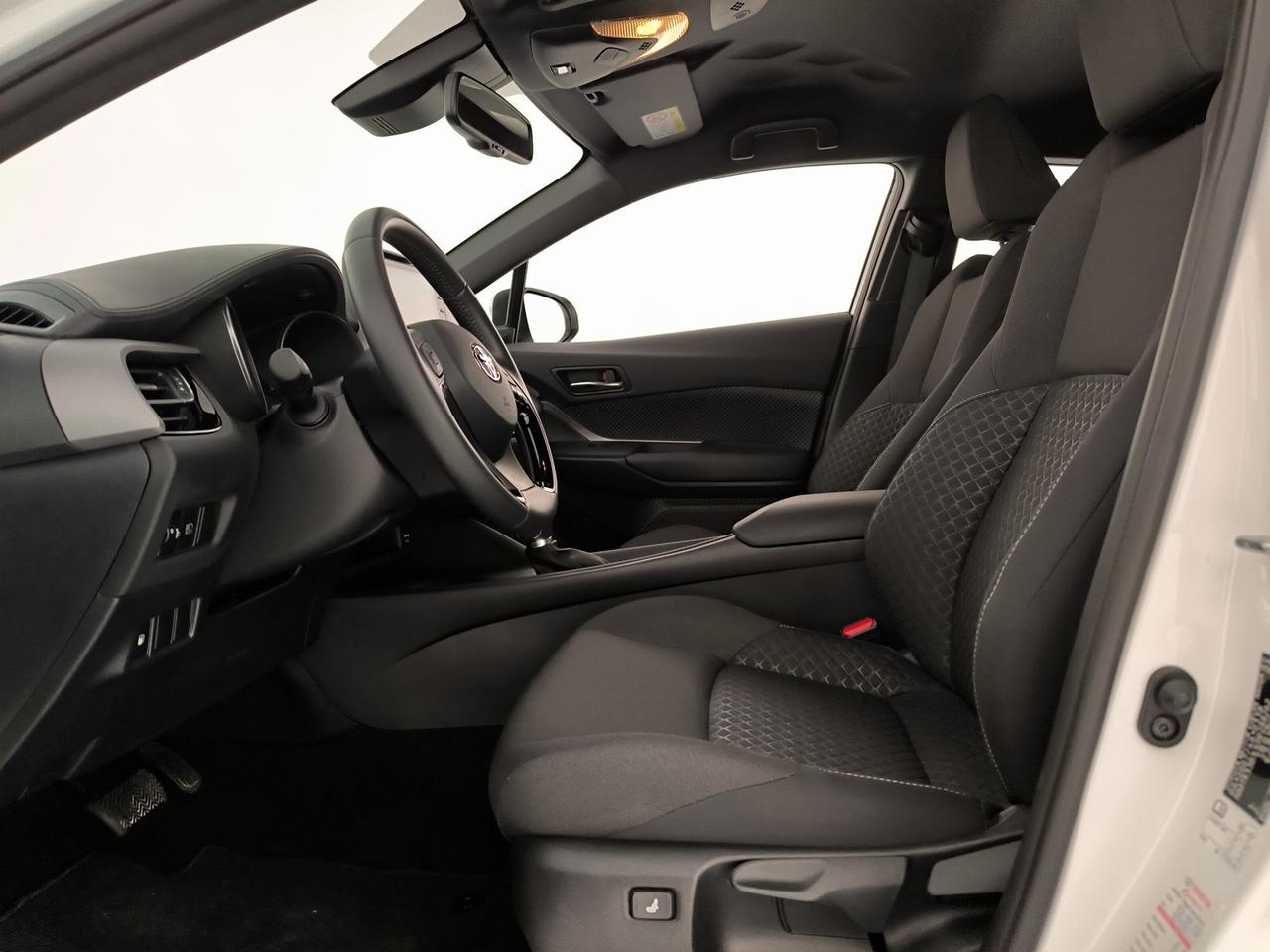 Toyota C-HR 1.8h business e-cvt