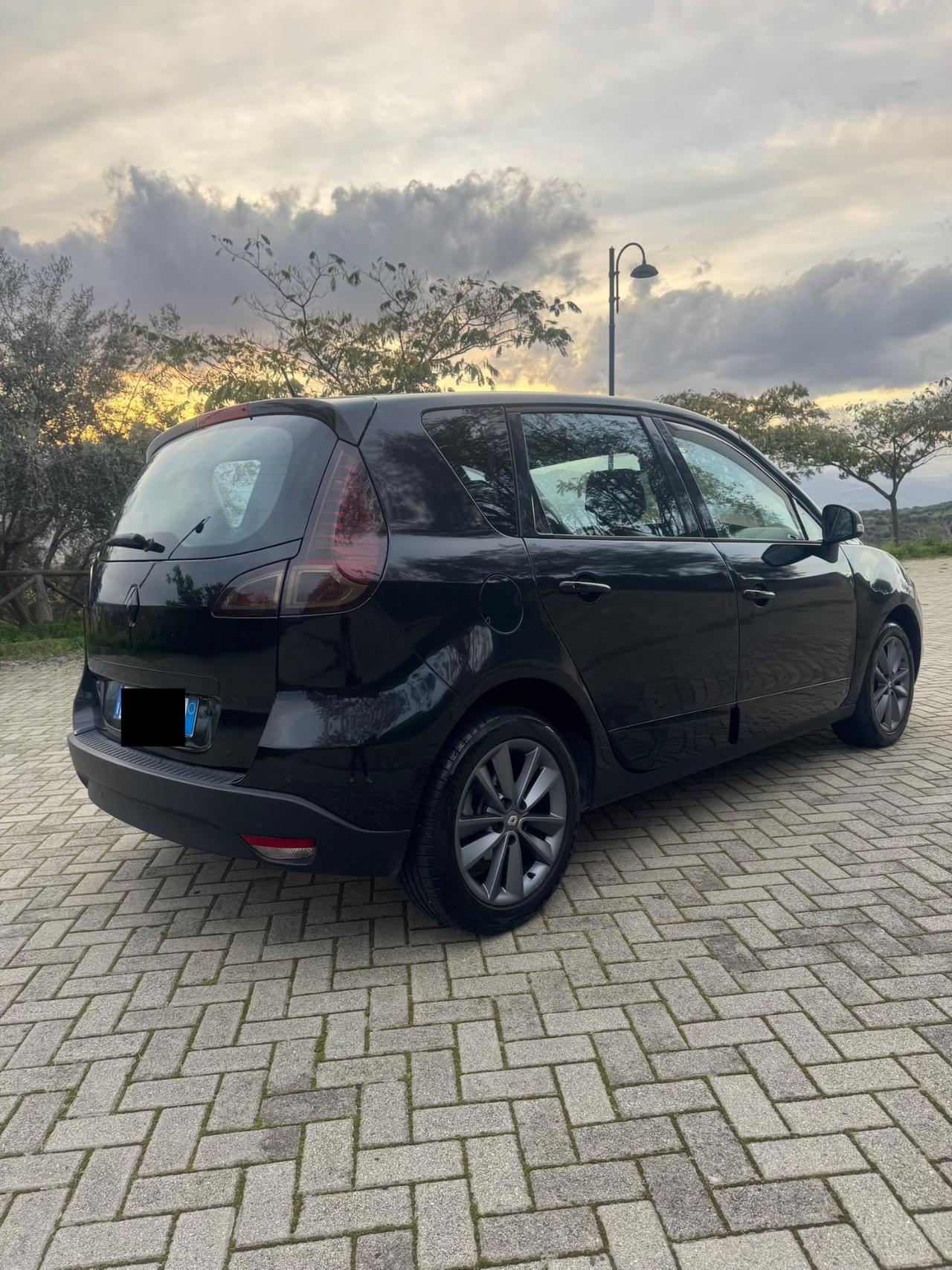 Renault Scenic X-Mod 1.5 dCi 110CV *LUXE* 2011