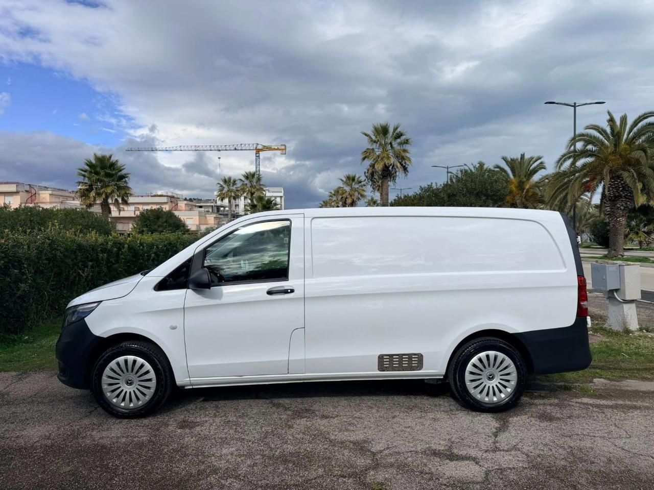 MERCEDES Vito 114 cdi long 4x4 auto E6