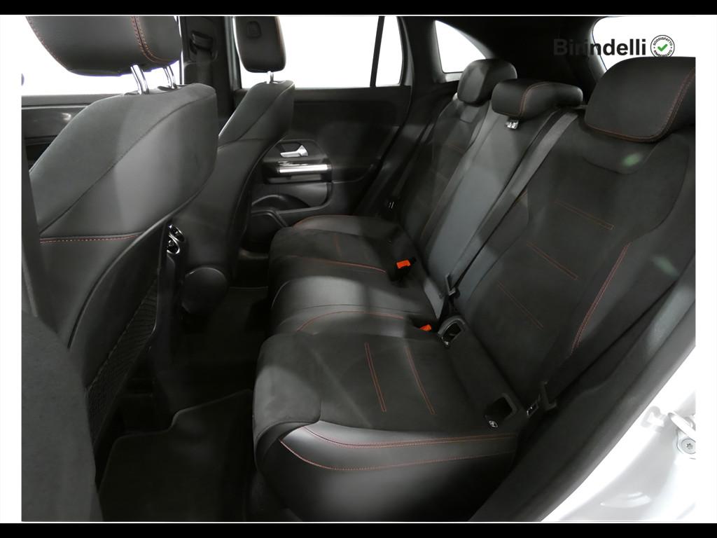 Mercedes-Benz GLA (H247) - GLA 180 d Automatic Premium