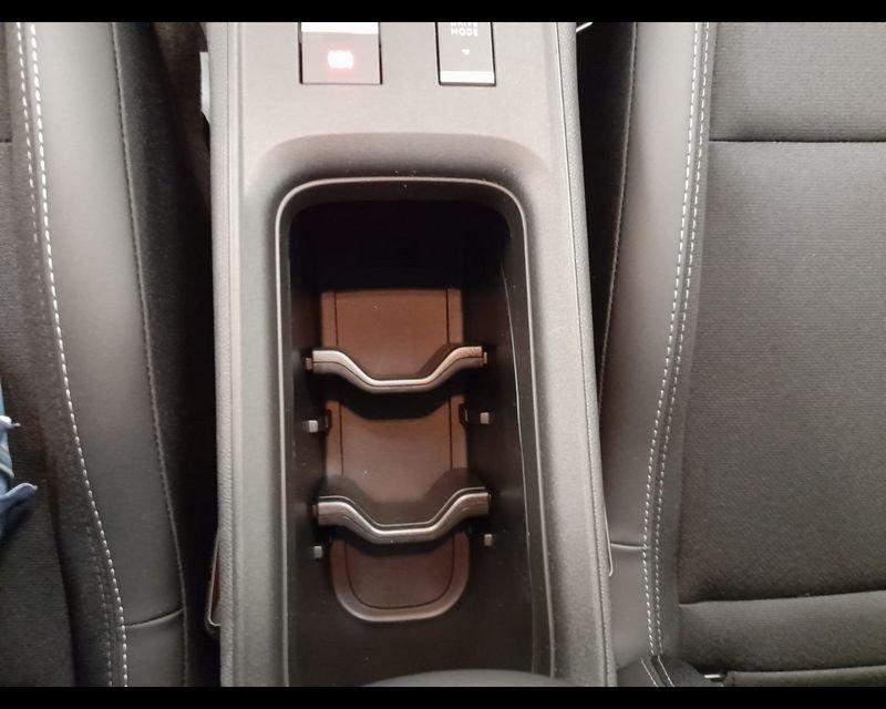 Jeep Avenger E-Hybrid Altitude 1.2 110cv Dct Mhev
