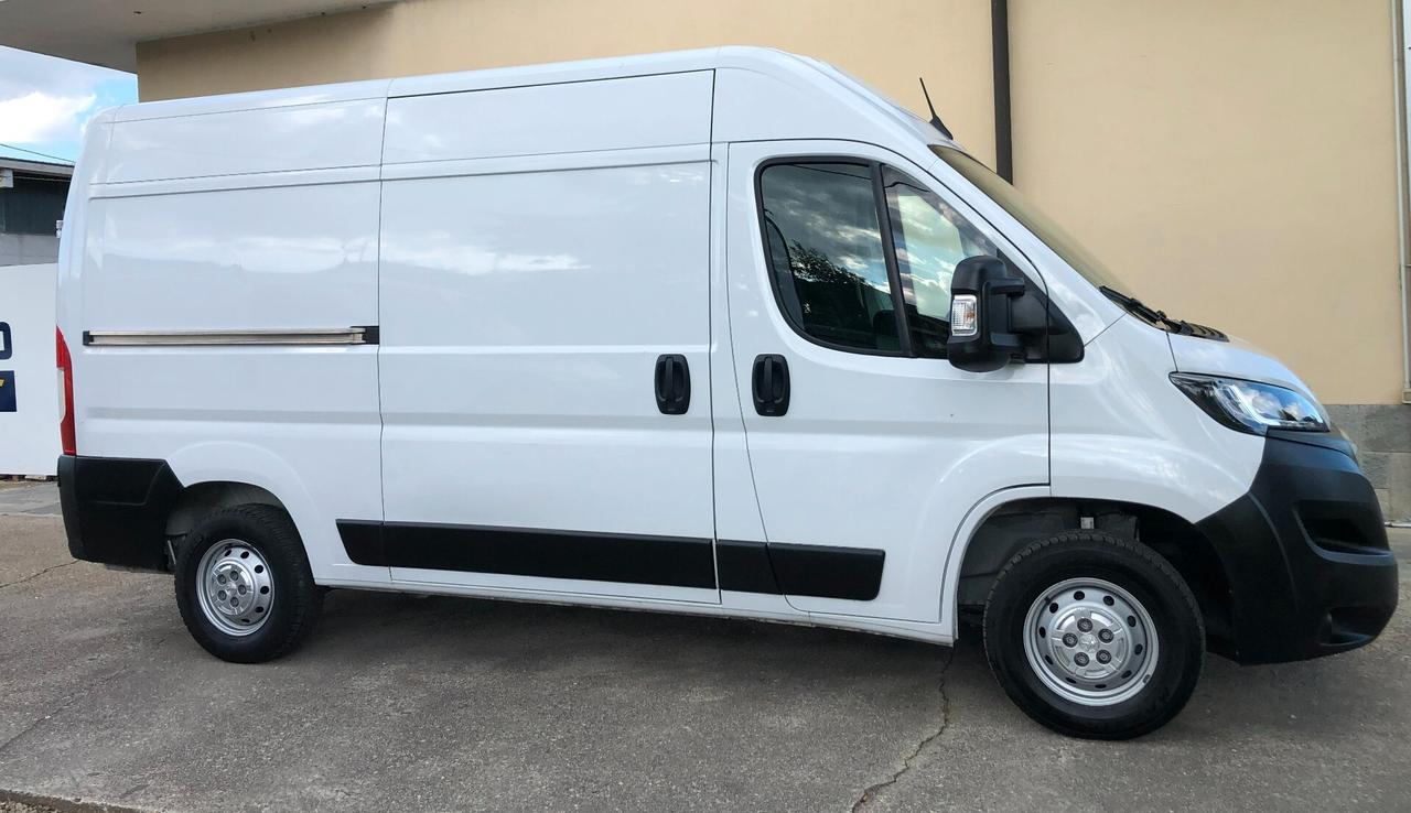 Peugeot Boxer 35 2.2 BlueHDi 140 S&S L2 H2 Furgone