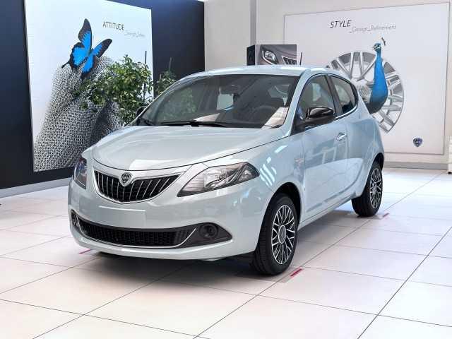 Lancia Ypsilon 1.0 FireFly 5 porte S&S Hybrid Platino KM ZERO